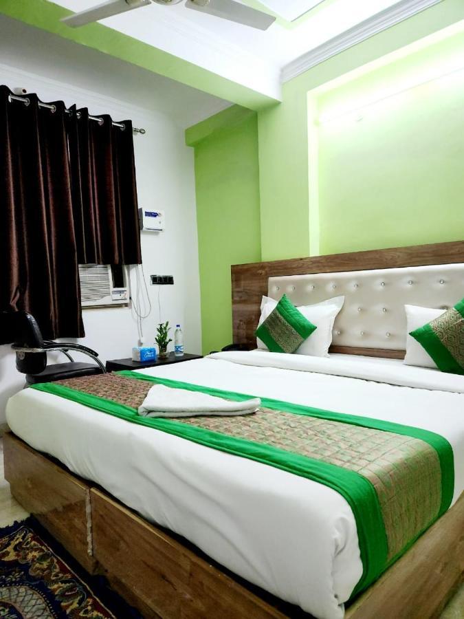 The Hotel Grace Place Inn นิวเดลี ภายนอก รูปภาพ